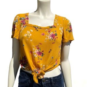 Xhilaration short sleeve floral mustard crop top size small